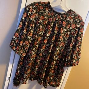 Knox Rose nwot floral top